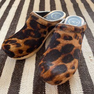 BRAND NEW No. 6  Luxe Leopard Pony mid-heel clog size 36